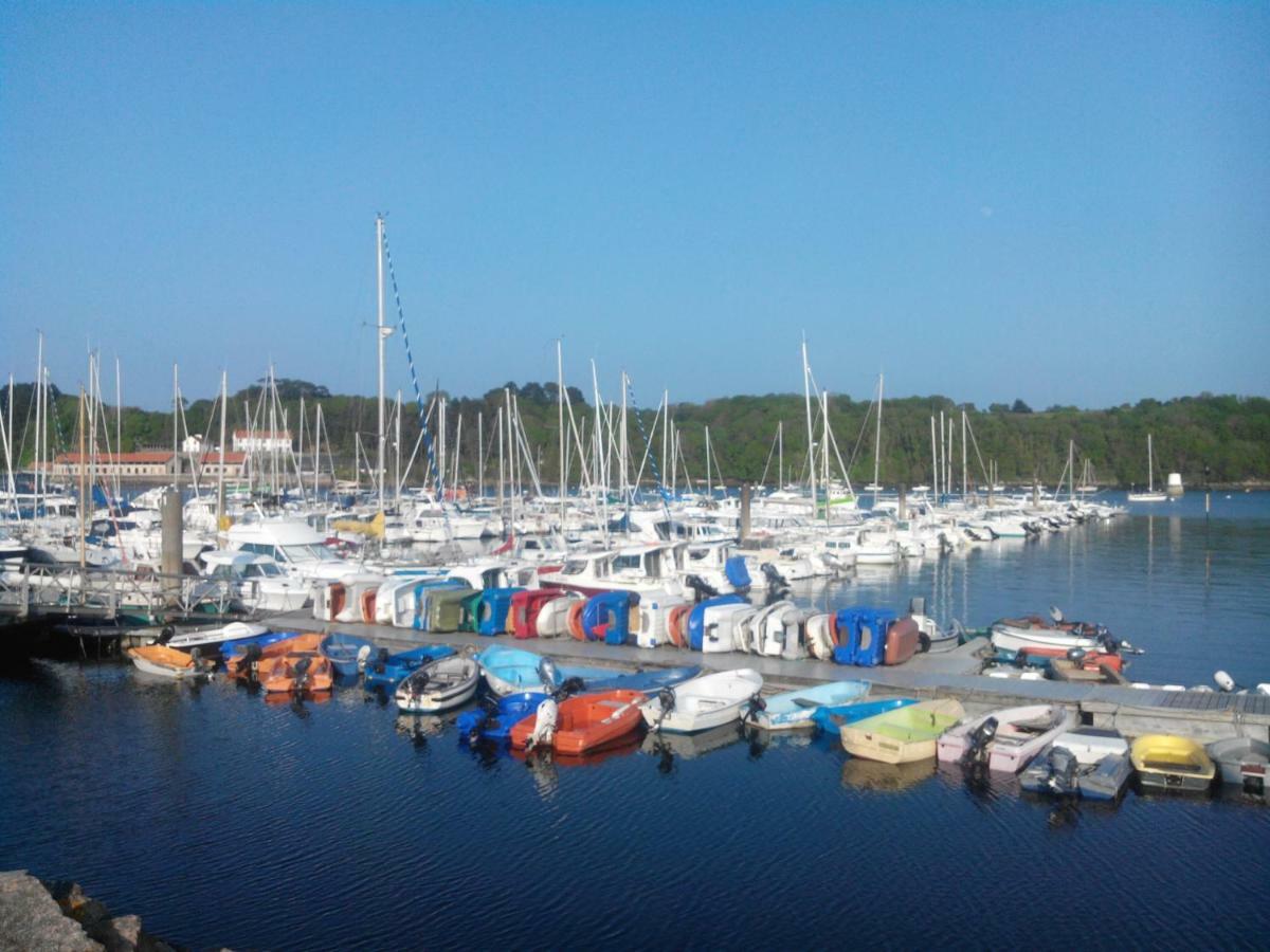 Gite Du Port Sur La Presqu'Ile De Lézardrieux Exteriör bild