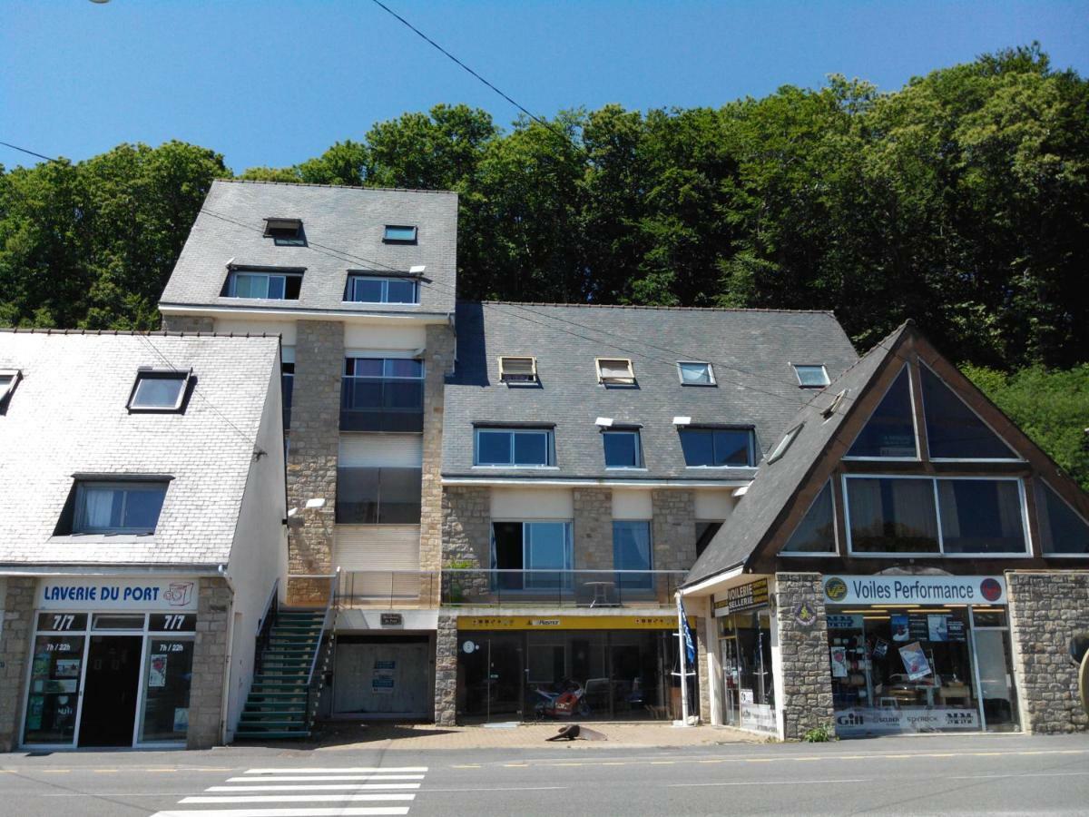 Gite Du Port Sur La Presqu'Ile De Lézardrieux Exteriör bild